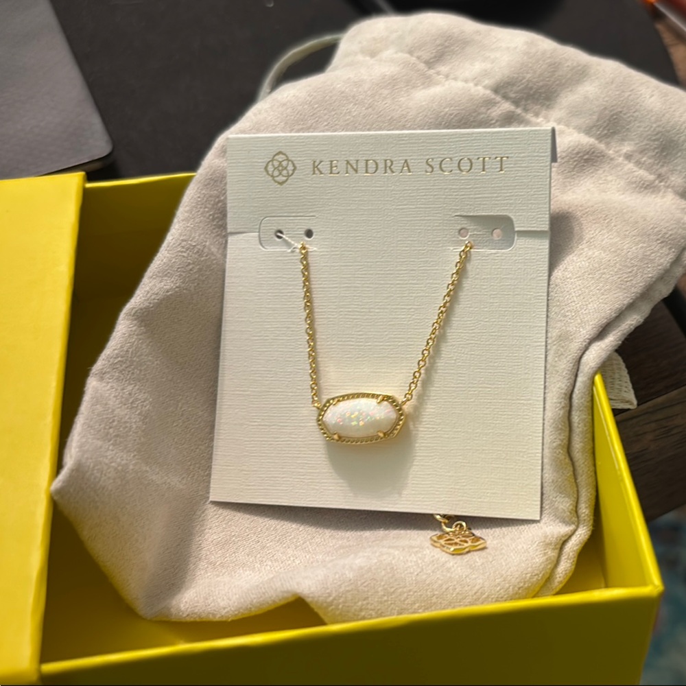 Kendra Scott Gold and White Bracelet